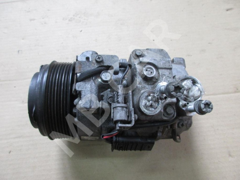 Компрессор кондиционера MERCEDES-BENZ M-класс W166 (2011 - 2015) фото 1 &mdash; Разборка Мерседес