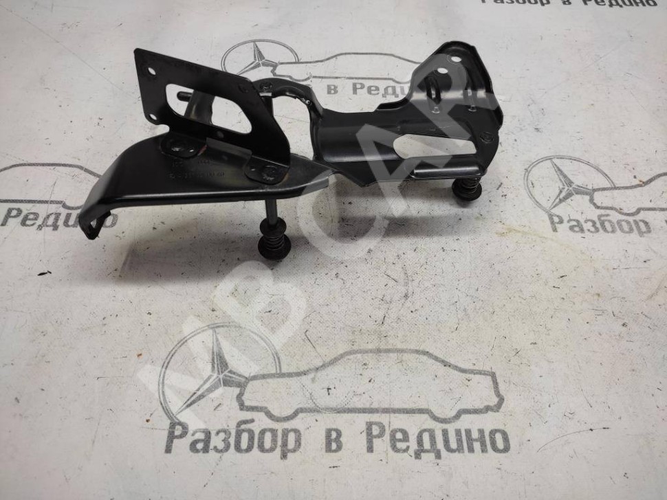 Кронштейн компрессора подвески MERCEDES-BENZ R-класс W251 (2005 - 2007) фото 1 — Разборка Мерседес