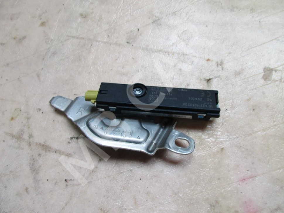 Антенна MERCEDES-BENZ GLC-класс X253 (2015 - 2019) фото 1 &mdash; Разборка Мерседес