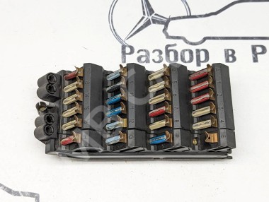 Блок предохранителей MERCEDES-BENZ W124 W124/S124/C124/A124 (1984 - 1993) — Разборка Мерседес