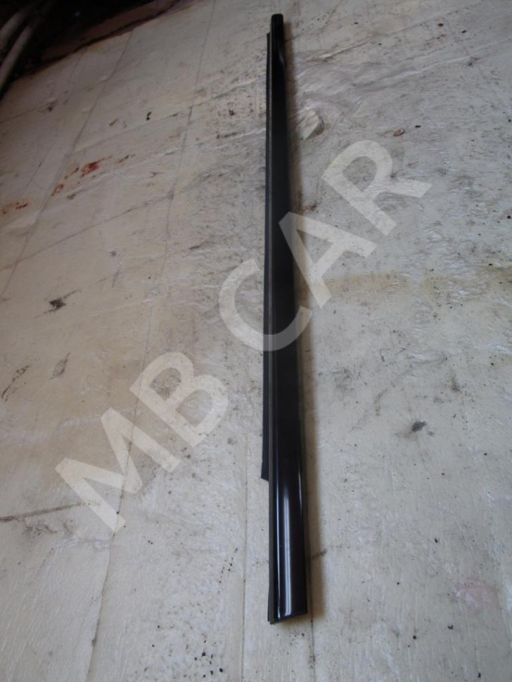 Молдинг стекла двери MERCEDES-BENZ E-класс W211/S211 (2002 - 2006) фото 1 — Разборка Мерседес
