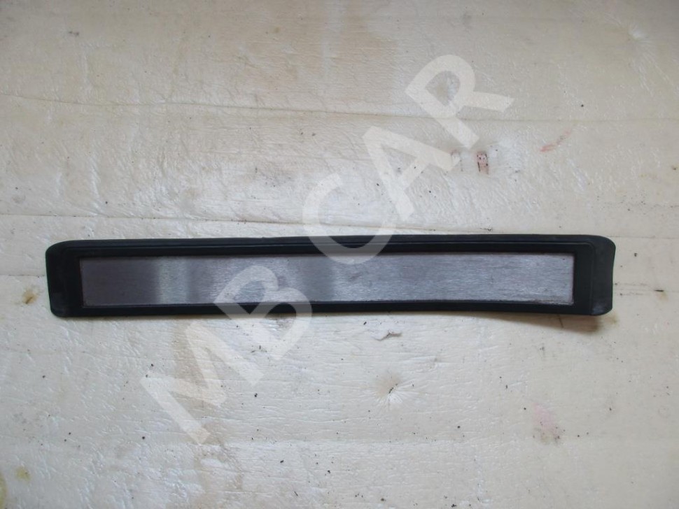 Накладка порога внутренняя MERCEDES-BENZ E-класс AMG W211/S211 (2002 - 2006) фото 1 &mdash; Разборка Мерседес