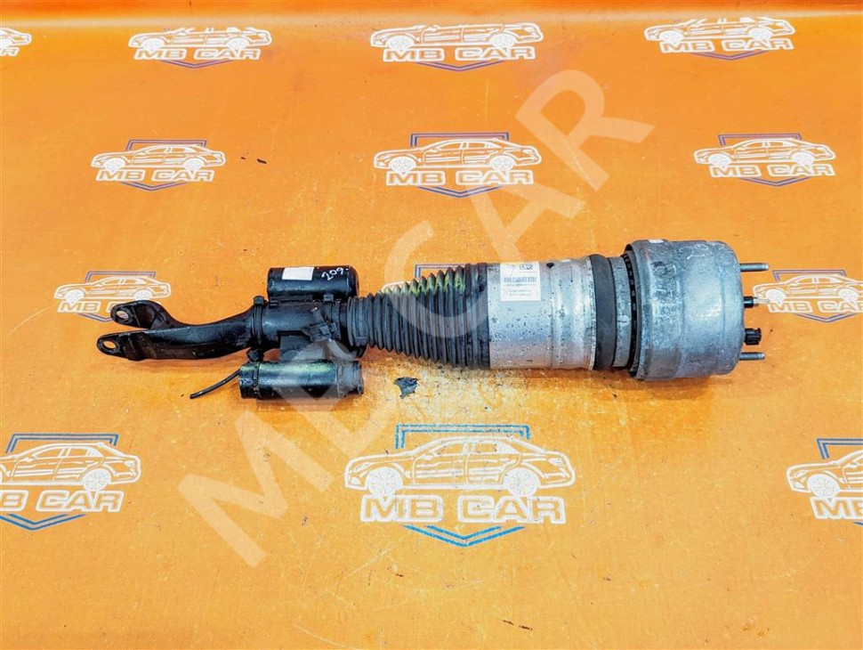 Пневмостойка передняя MERCEDES-BENZ E-класс W213/S213/C238/A238 (2016 - 2021) фото 1 — Разборка Мерседес