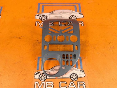 Накладка блока климата MERCEDES-BENZ V-класс W638/W639 (1996 - 2003) V 220 2.1 D AT (122 л.с.) &mdash; Разборка Мерседес