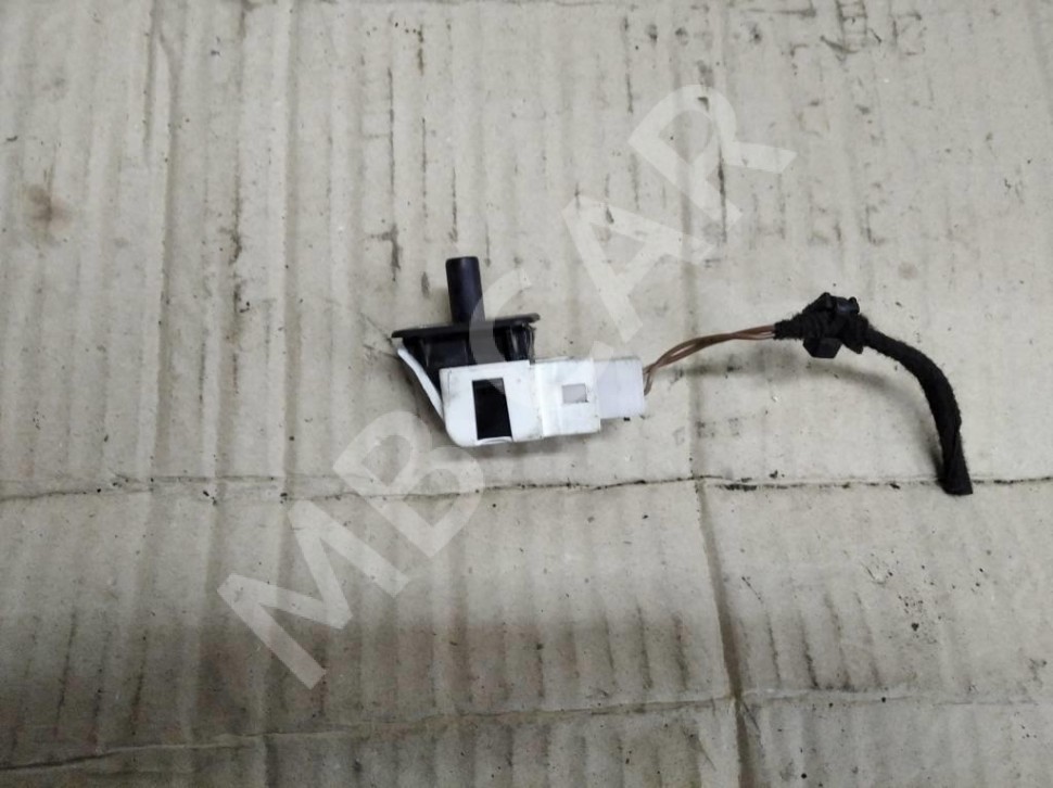 Концевик двери MERCEDES-BENZ C-класс W203/S203/CL203 рестайлинг (2004 - 2008) фото 1 — Разборка Мерседес