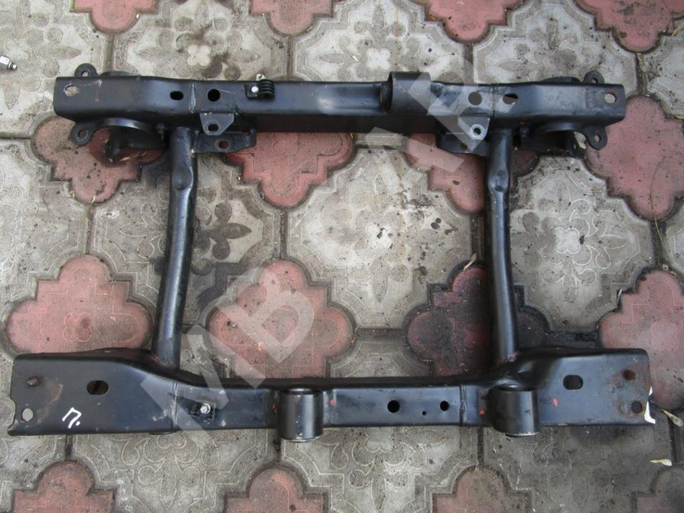 Подрамник передний MERCEDES-BENZ M-класс W163 рестайлинг (2001 - 2005) фото 1 — Разборка Мерседес