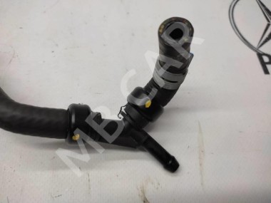 Патрубок ОЖ MERCEDES-BENZ C-класс W205/S205/C205/A205 (2014 - 2018) — Разборка Мерседес