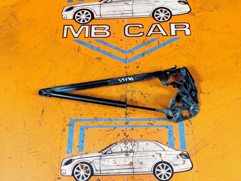 Петля капота MERCEDES-BENZ E-класс W210/S210 рестайлинг (1999 - 2003) E 200 2.0 MT (163 л.с.) фото 1 &mdash; Разборка Мерседес