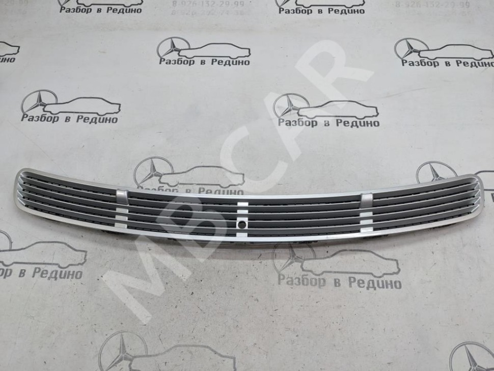 Решетка капота MERCEDES-BENZ E-класс W211/S211 (2002 - 2006) фото 1 — Разборка Мерседес