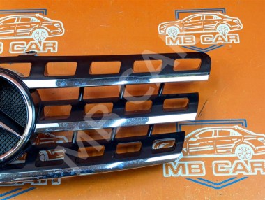 Решетка радиатора MERCEDES-BENZ M-класс W164 рестайлинг (2008 - 2011) — Разборка Мерседес