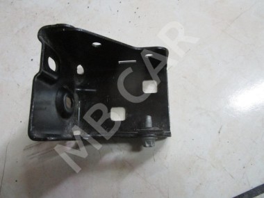 Кронштейн радиатора MERCEDES-BENZ C-класс W205/S205/C205/A205 (2014 - 2018) — Разборка Мерседес