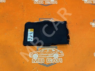Крышка АКБ MERCEDES-BENZ X-класс I (2017 - 2020) — Разборка Мерседес