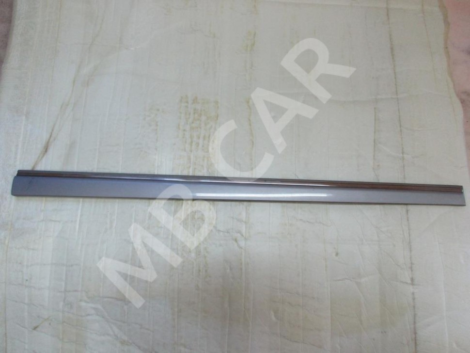 Молдинг двери MERCEDES-BENZ C-класс W203/S203/CL203 рестайлинг (2004 - 2008) фото 1 &mdash; Разборка Мерседес