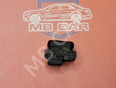 Кнопка стеклоподъемников MERCEDES-BENZ E-класс W210/S210 (1995 - 1999) — Разборка Мерседес