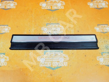 Накладка порога внутренняя MERCEDES-BENZ S-класс W140 (1991 - 1998) — Разборка Мерседес
