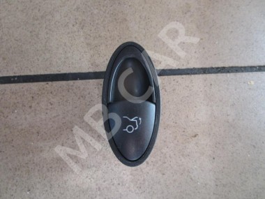 Кнопка открытия багажника MERCEDES-BENZ E-класс W211/S211 (2002 - 2006) — Разборка Мерседес