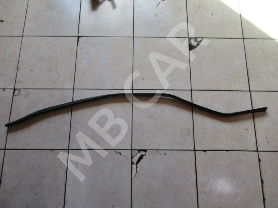 Уплотнитель моторного отсека MERCEDES-BENZ M-класс W164 (2005 - 2008) фото 1 &mdash; Разборка Мерседес