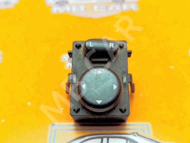 Кнопка регулировки зеркал MERCEDES-BENZ Vito W638 (1996 - 2003) — Разборка Мерседес