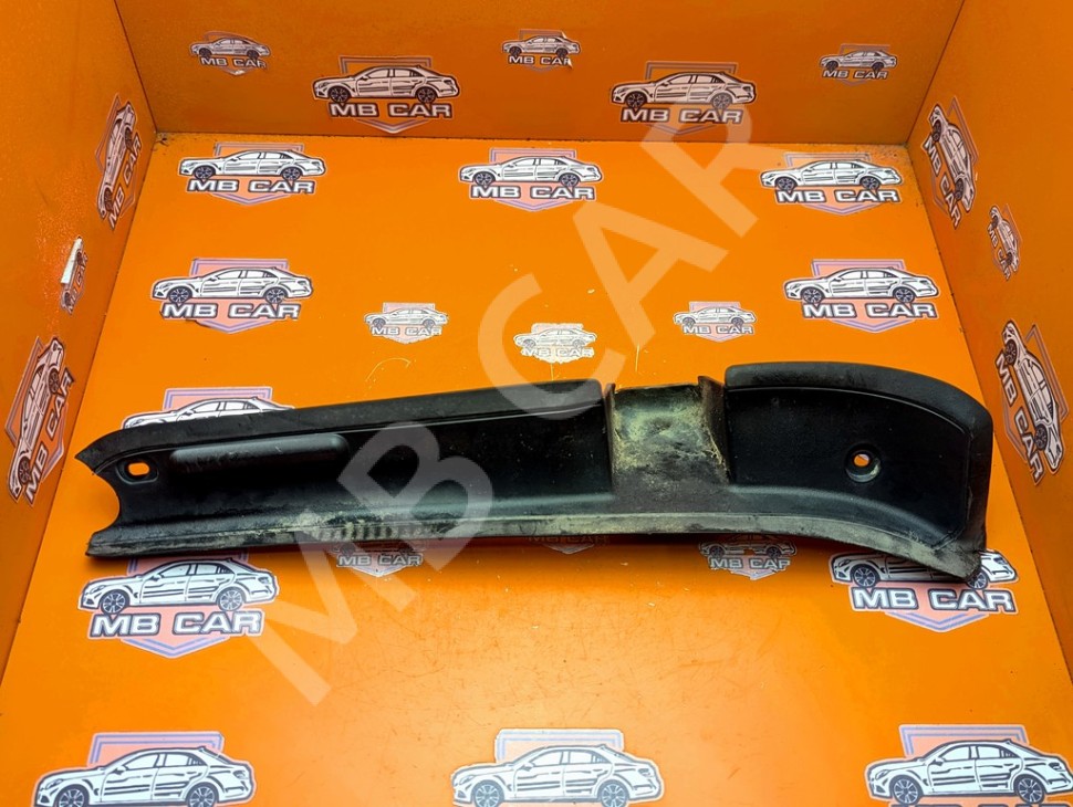 Водосток MERCEDES-BENZ C-класс W204/S204 (2006 - 2011) фото 1 — Разборка Мерседес