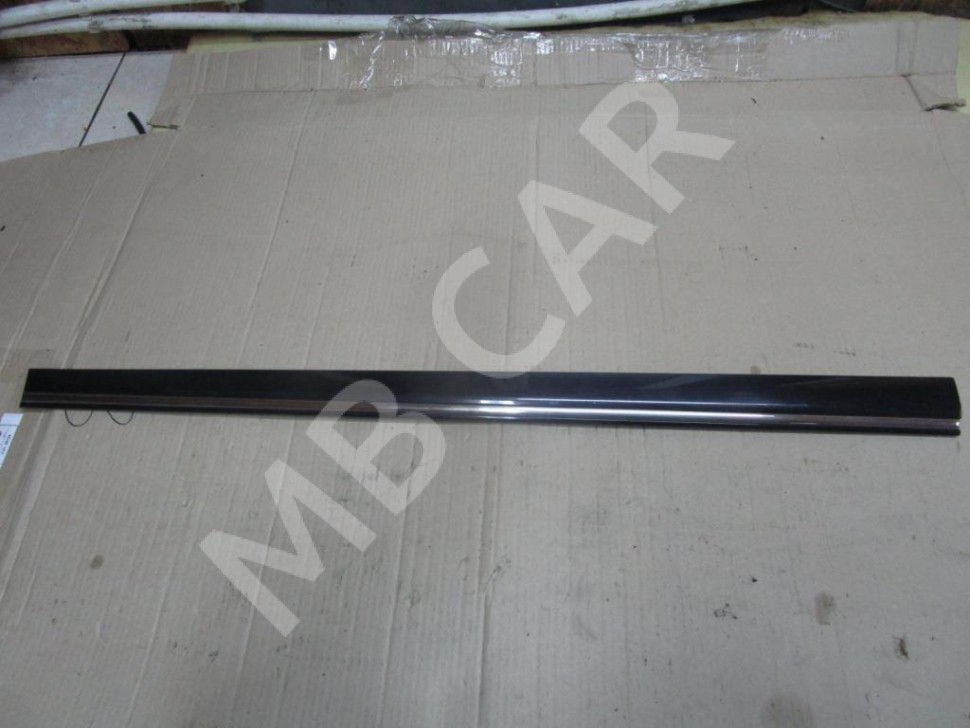 Молдинг двери MERCEDES-BENZ C-класс W203/S203/CL203 рестайлинг (2004 - 2008) фото 1 — Разборка Мерседес