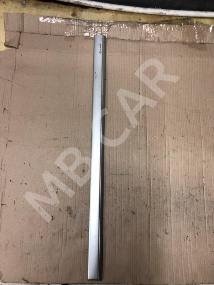 Молдинг двери MERCEDES-BENZ C-класс W202/S202 (1993 - 1997) фото 1 — Разборка Мерседес