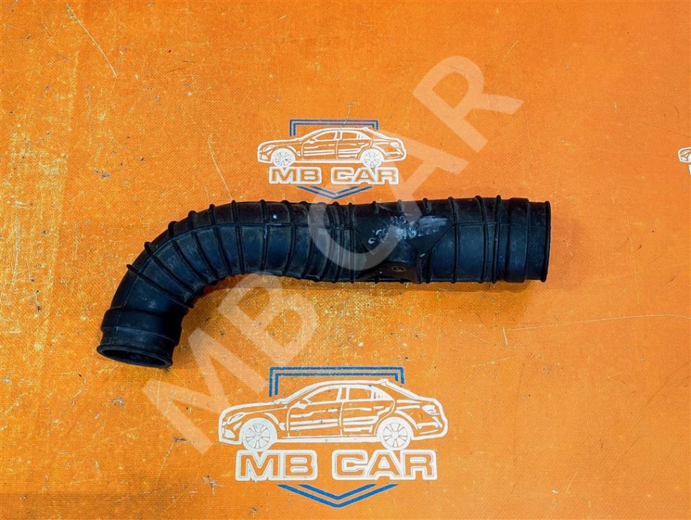 Патрубок турбины MERCEDES-BENZ Vito W638 (1996 - 2003) фото 1 &mdash; Разборка Мерседес