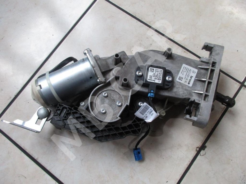 Привод крышки багажника MERCEDES-BENZ E-класс W212/S212/C207/A207 (2009 - 2013) фото 1 &mdash; Разборка Мерседес
