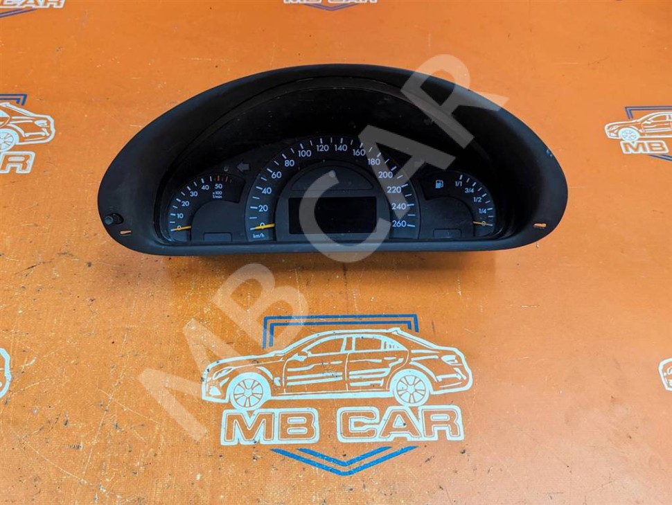 Щиток приборов MERCEDES-BENZ C-класс W203/S203/CL203 (2000 - 2004) фото 1 — Разборка Мерседес