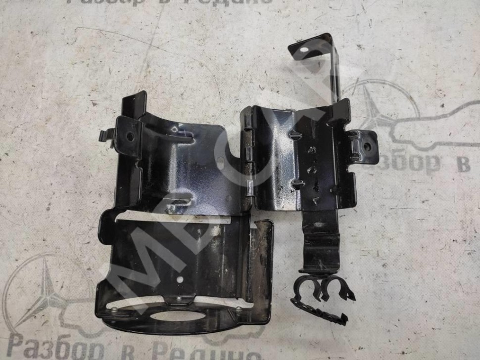 Кронштейн топливного фильтра MERCEDES-BENZ V-класс W447 рестайлинг (2019 - 2025) фото 1 &mdash; Разборка Мерседес