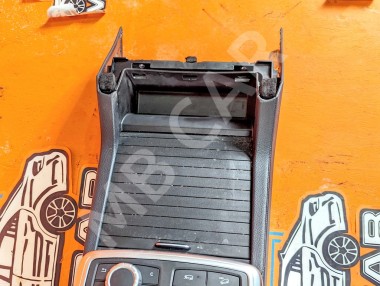 Подлокотник MERCEDES-BENZ M-класс W166 (2011 - 2015) &mdash; Разборка Мерседес