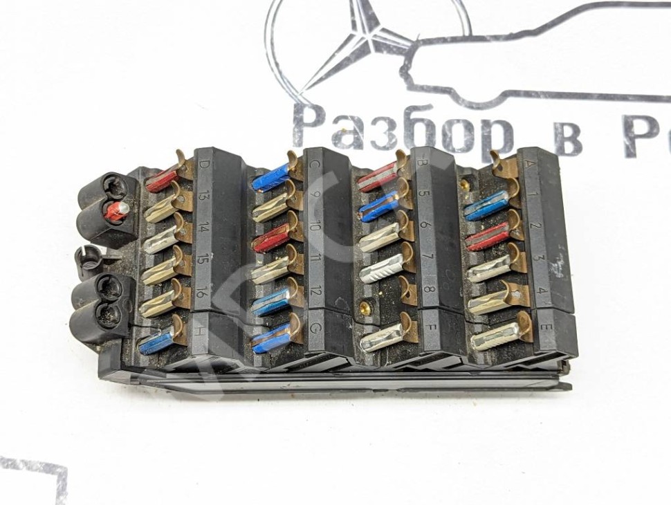 Блок предохранителей MERCEDES-BENZ W124 W124/S124/C124/A124 (1984 - 1993) фото 1 — Разборка Мерседес