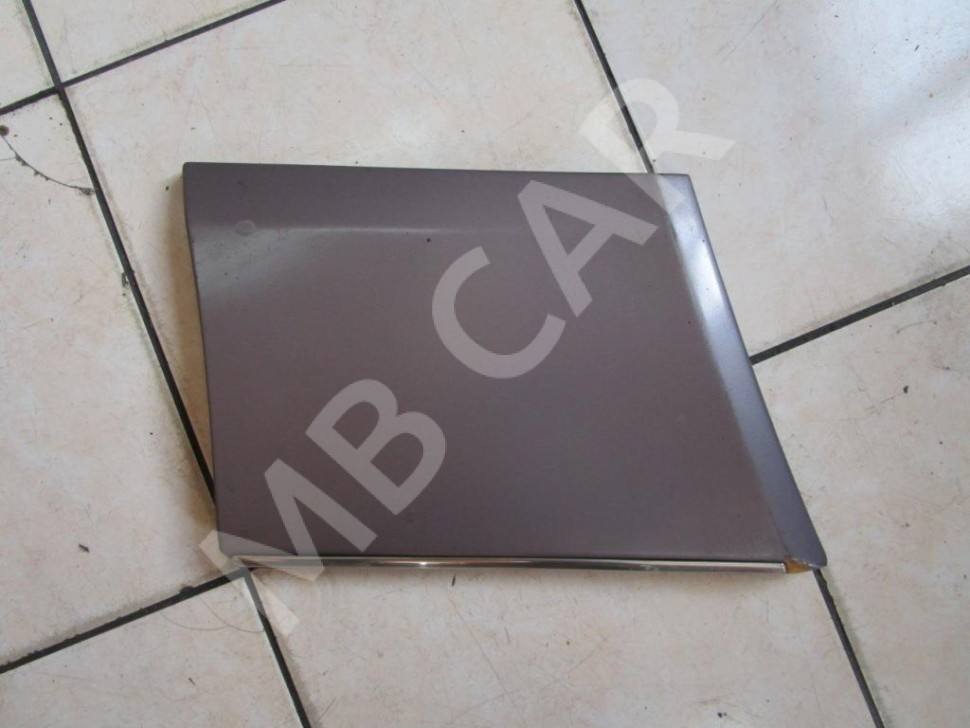 Молдинг крыла левый MERCEDES-BENZ W124 W124/S124/C124/A124 (1984 - 1993) фото 1 — Разборка Мерседес