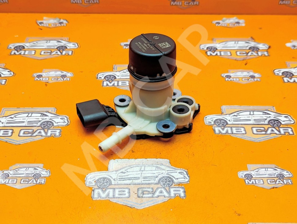 Насос AdBlue MERCEDES-BENZ C-класс W205/S205/C205/A205 (2014 - 2018) фото 1 — Разборка Мерседес