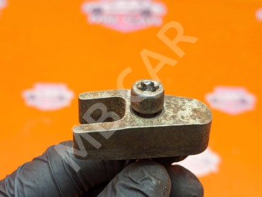 Кронштейн крепления форсунок MERCEDES-BENZ M-класс W166 (2011 - 2015) &mdash; Разборка Мерседес