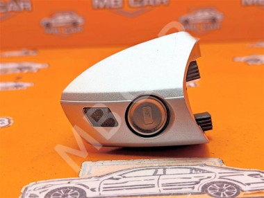 Личинки дверей MERCEDES-BENZ C-класс W204/S204 (2006 - 2011) — Разборка Мерседес