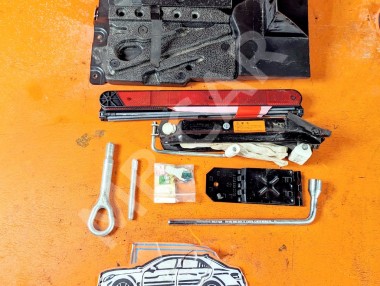 Набор инструментов MERCEDES-BENZ C-класс W203/S203/CL203 (2000 - 2004) &mdash; Разборка Мерседес