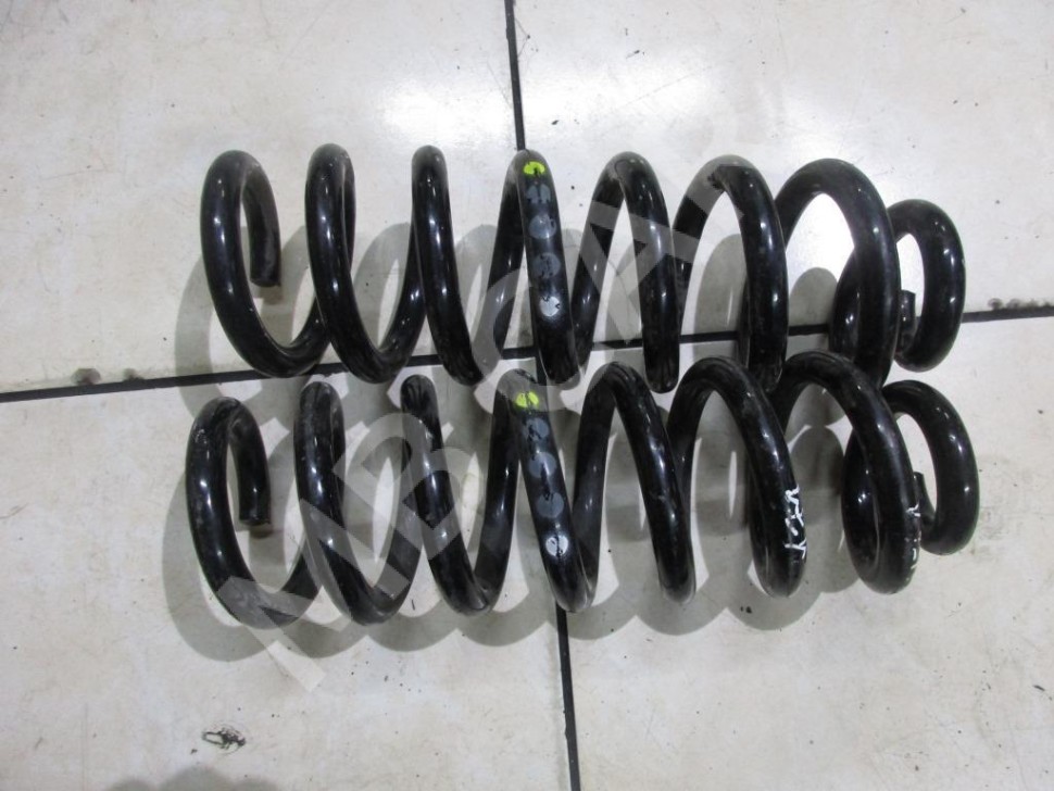 Пружина задняя MERCEDES-BENZ C-класс W205/S205/C205/A205 (2014 - 2018) фото 1 — Разборка Мерседес