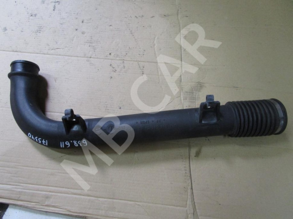 Патрубок воздушный MERCEDES-BENZ Vito W638 (1996 - 2003) фото 1 — Разборка Мерседес