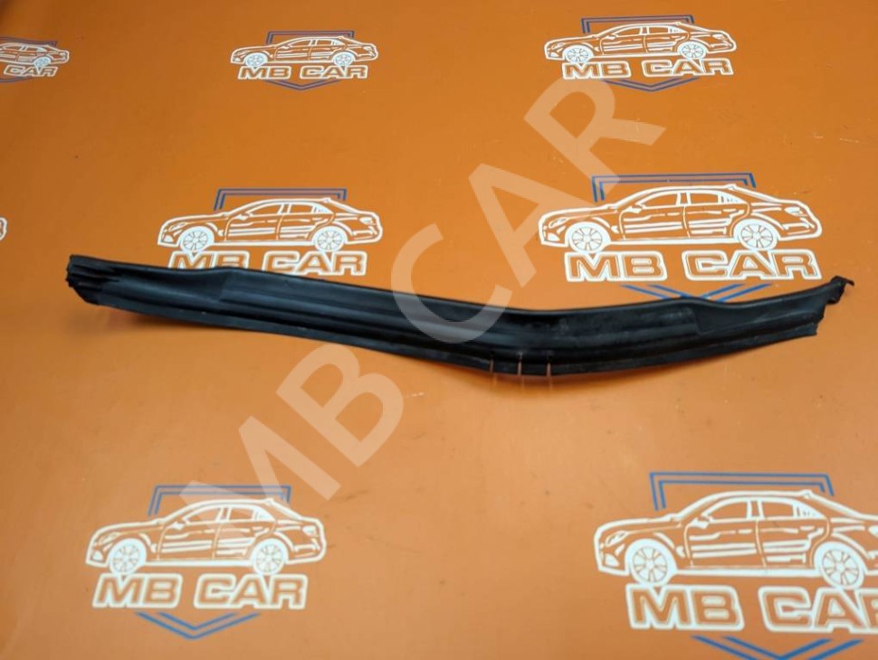 Уплотнитель моторного отсека MERCEDES-BENZ E-класс W212/S212/C207/A207 рестайлинг (2013 - 2016) фото 1 — Разборка Мерседес