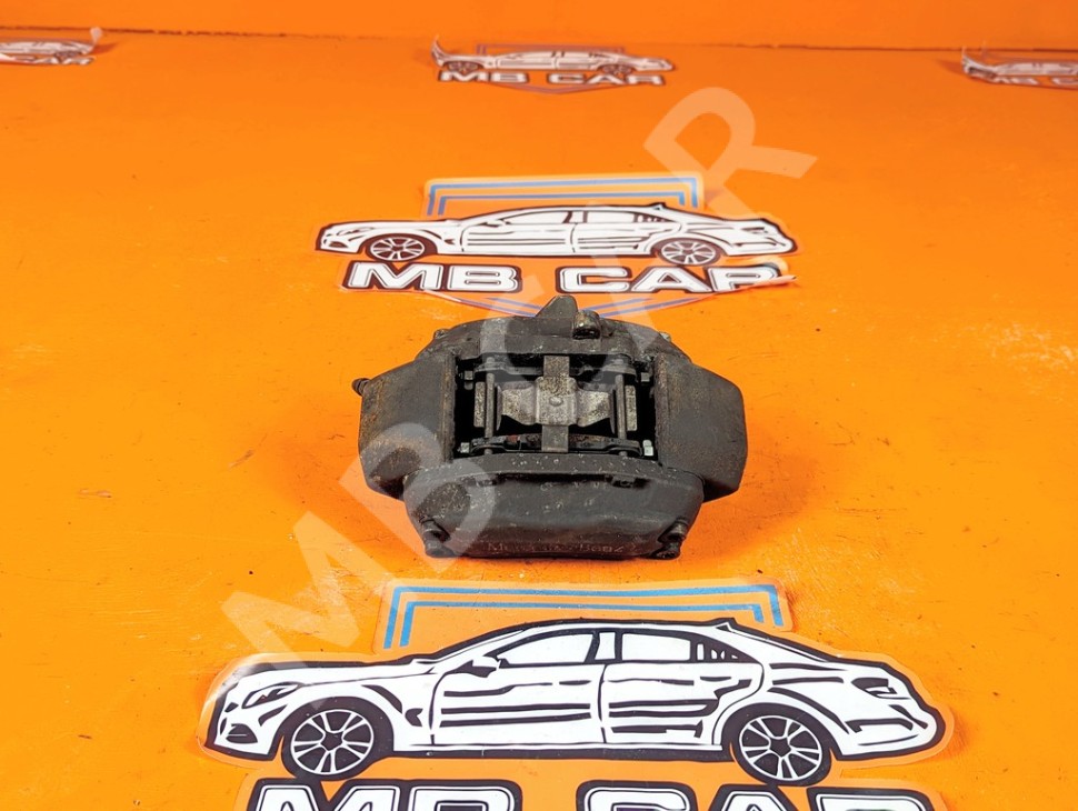 Суппорт передний левый MERCEDES-BENZ S-класс W220 (1998 - 2005) фото 1 &mdash; Разборка Мерседес