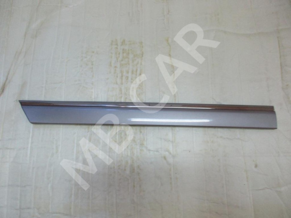 Молдинг двери MERCEDES-BENZ C-класс W203/S203/CL203 рестайлинг (2004 - 2008) фото 1 — Разборка Мерседес