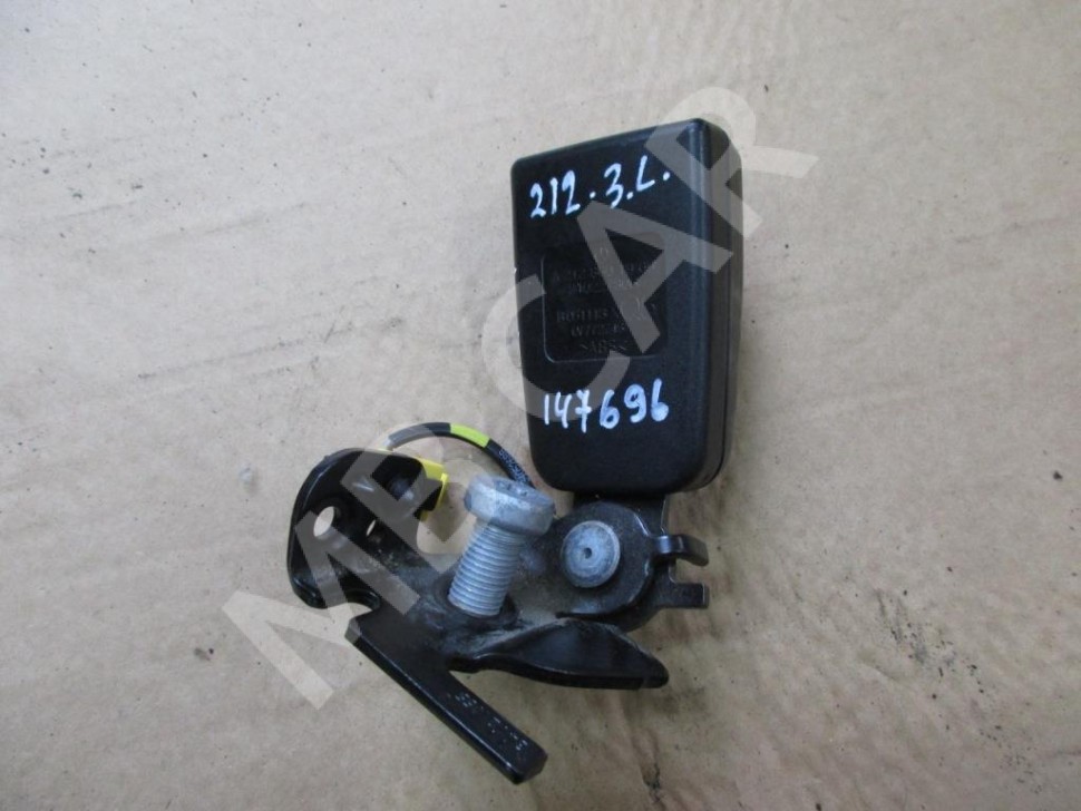 Замок ремня безопасности MERCEDES-BENZ E-класс W212/S212/C207/A207 рестайлинг (2013 - 2016) фото 1 — Разборка Мерседес