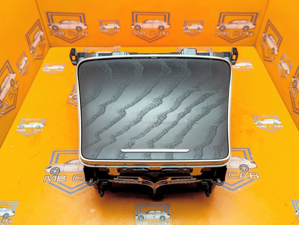 Вещевой отсек MERCEDES-BENZ C-класс W205/S205/C205/A205 (2014 - 2018) фото 1 &mdash; Разборка Мерседес