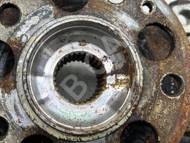 Кулак поворотный передний правый MERCEDES-BENZ A-класс W176 (2012 - 2015) — Разборка Мерседес