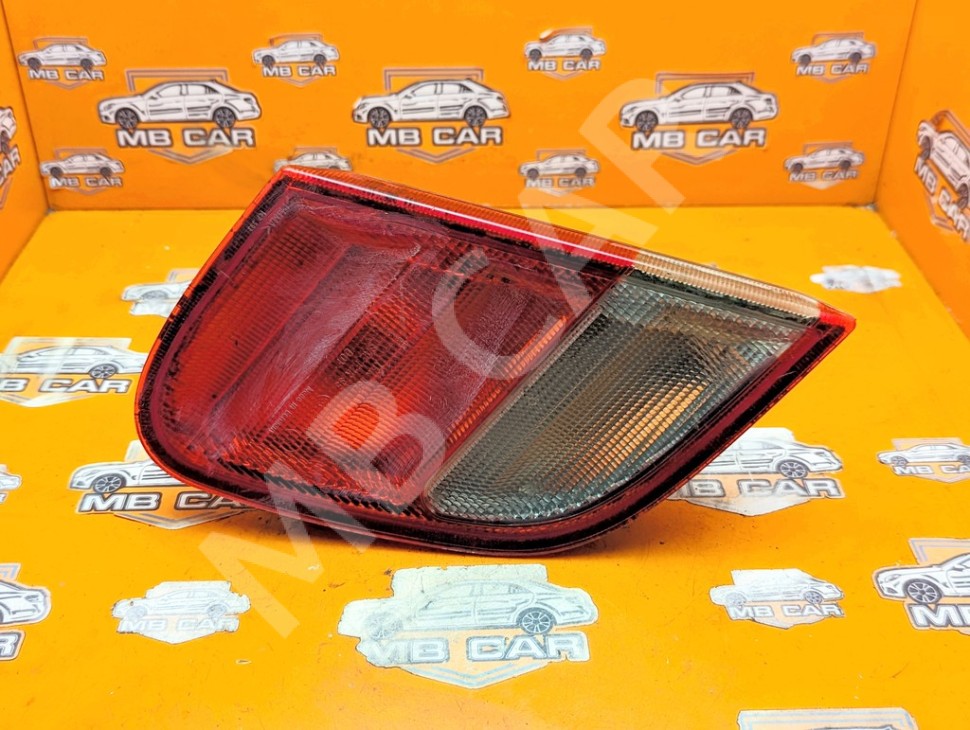 Фонарь крышки багажника MERCEDES-BENZ CLK-класс C208/A208 (1997 - 2000) фото 1 &mdash; Разборка Мерседес