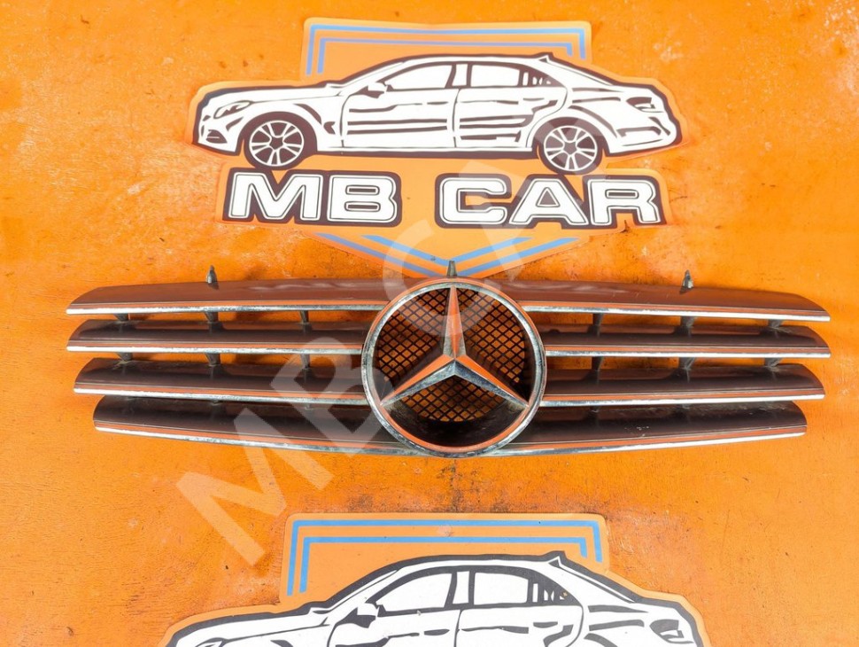 Решетка радиатора MERCEDES-BENZ CL-класс C215 рестайлинг (2002 - 2006) фото 1 &mdash; Разборка Мерседес
