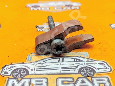 Кронштейн крепления форсунок MERCEDES-BENZ Vito W639 рестайлинг (2010 - 2014) &mdash; Разборка Мерседес