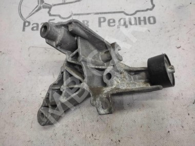 Кронштейн обводного ролика MERCEDES-BENZ CLA-класс C118/X118 (2019 - 2023) — Разборка Мерседес