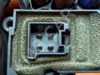 Реле моторчика печки MERCEDES-BENZ S-класс W220 (1998 - 2005) &mdash; Разборка Мерседес