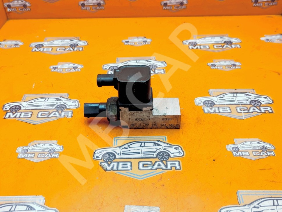 Блок клапанов пневмоподвески MERCEDES-BENZ E-класс AMG W211/S211 (2002 - 2006) фото 1 &mdash; Разборка Мерседес